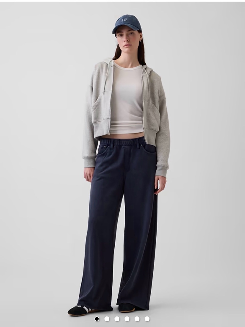 GAP Women's Wide-Leg Sweatpants Jeans